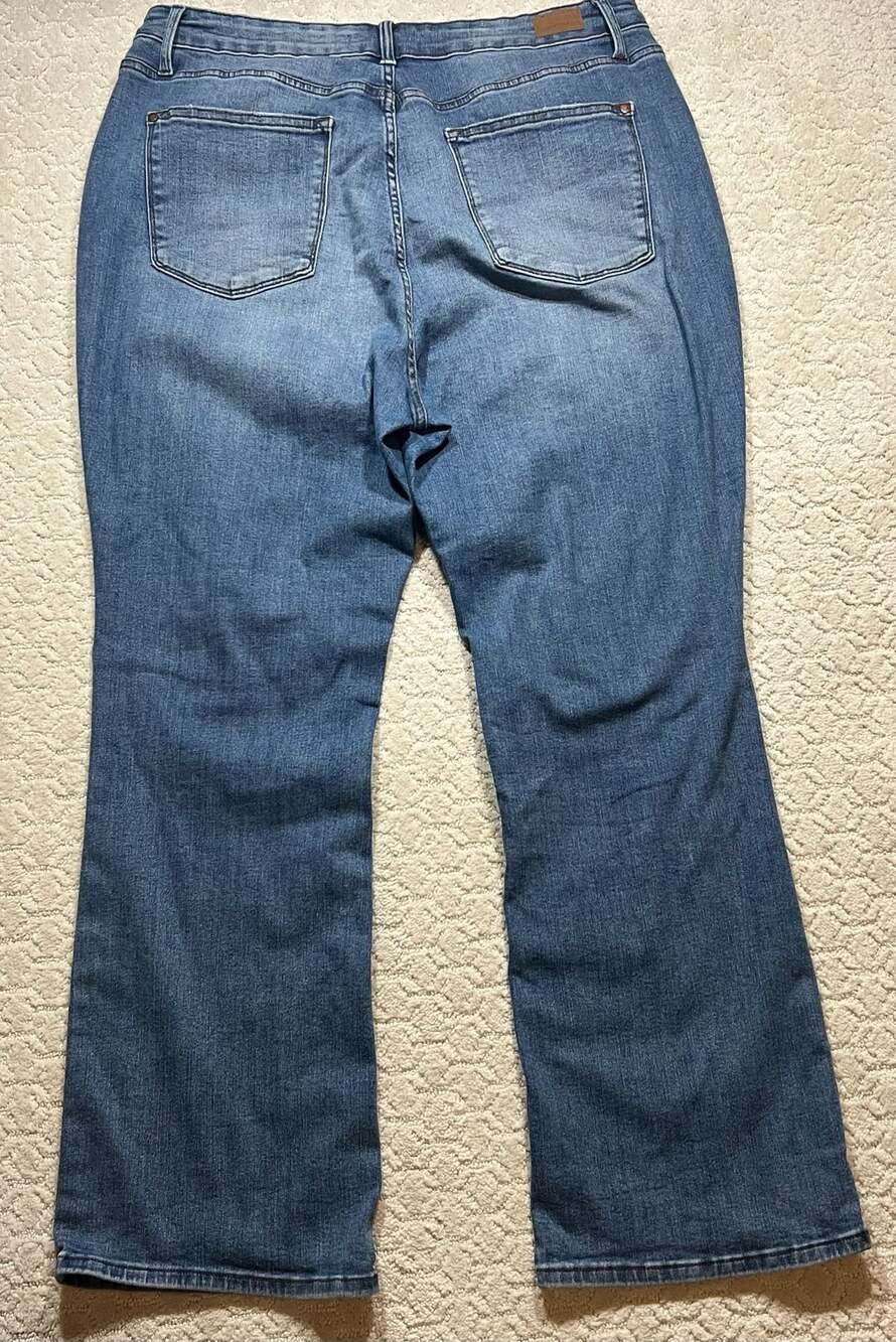 Judy Blue Style JB88898 MD Boot Cut Jeans Size 20W - Picture 6 of 6